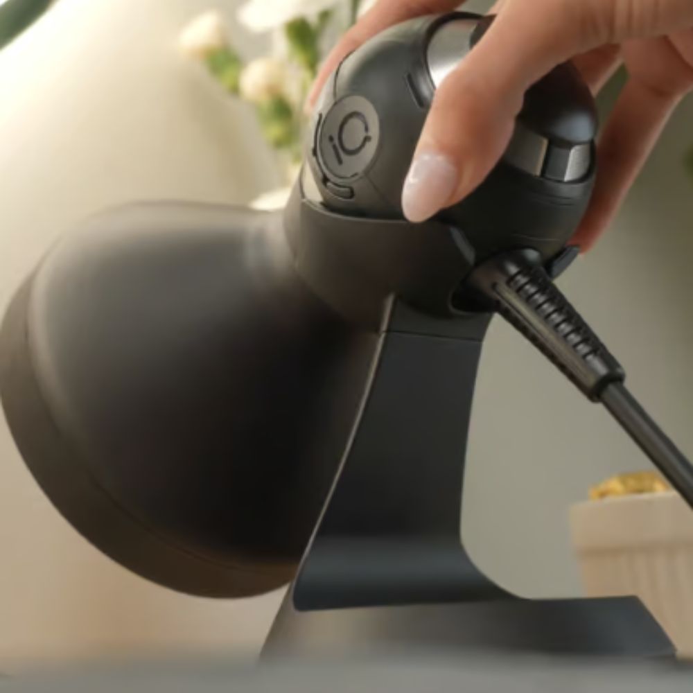 Uscător de păr inovativ IQ SFERA Ultra Light 250gr, compact și ergonomic GAMA 17 Uscător de păr inovativ IQ SFERA Ultra Light 250gr, compact și ergonomic GAMA 16